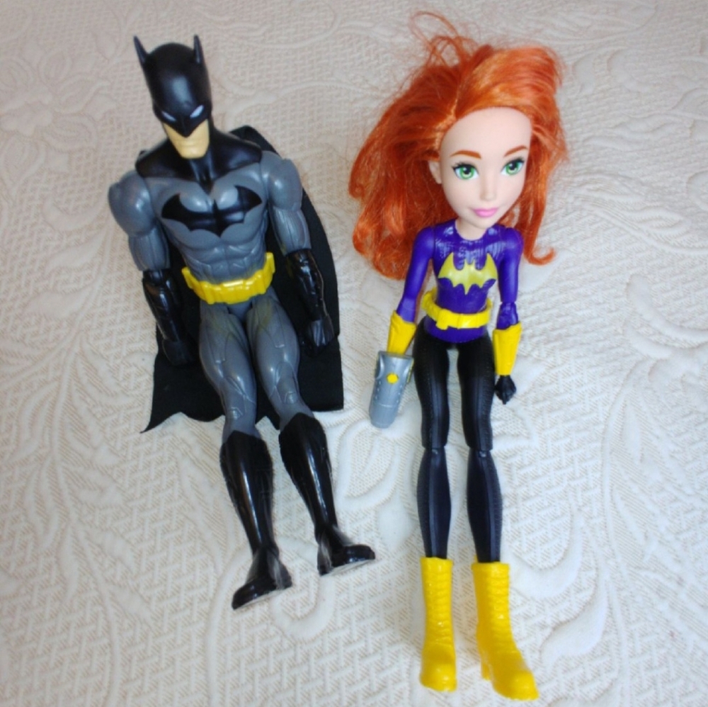 DC Super Hero Bat Girl Doll / Batman DC